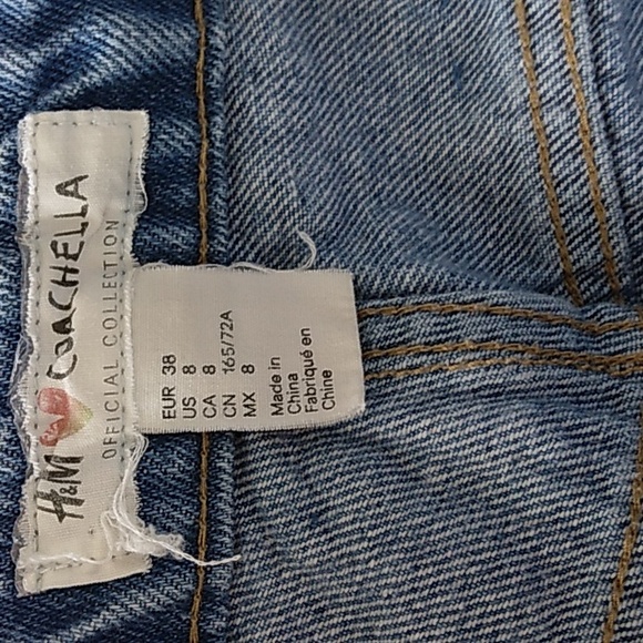 H&M Coachella High Rise Rose Embroidered Jean Shorts‎ Size 8 Festival Boho - Picture 5 of 6